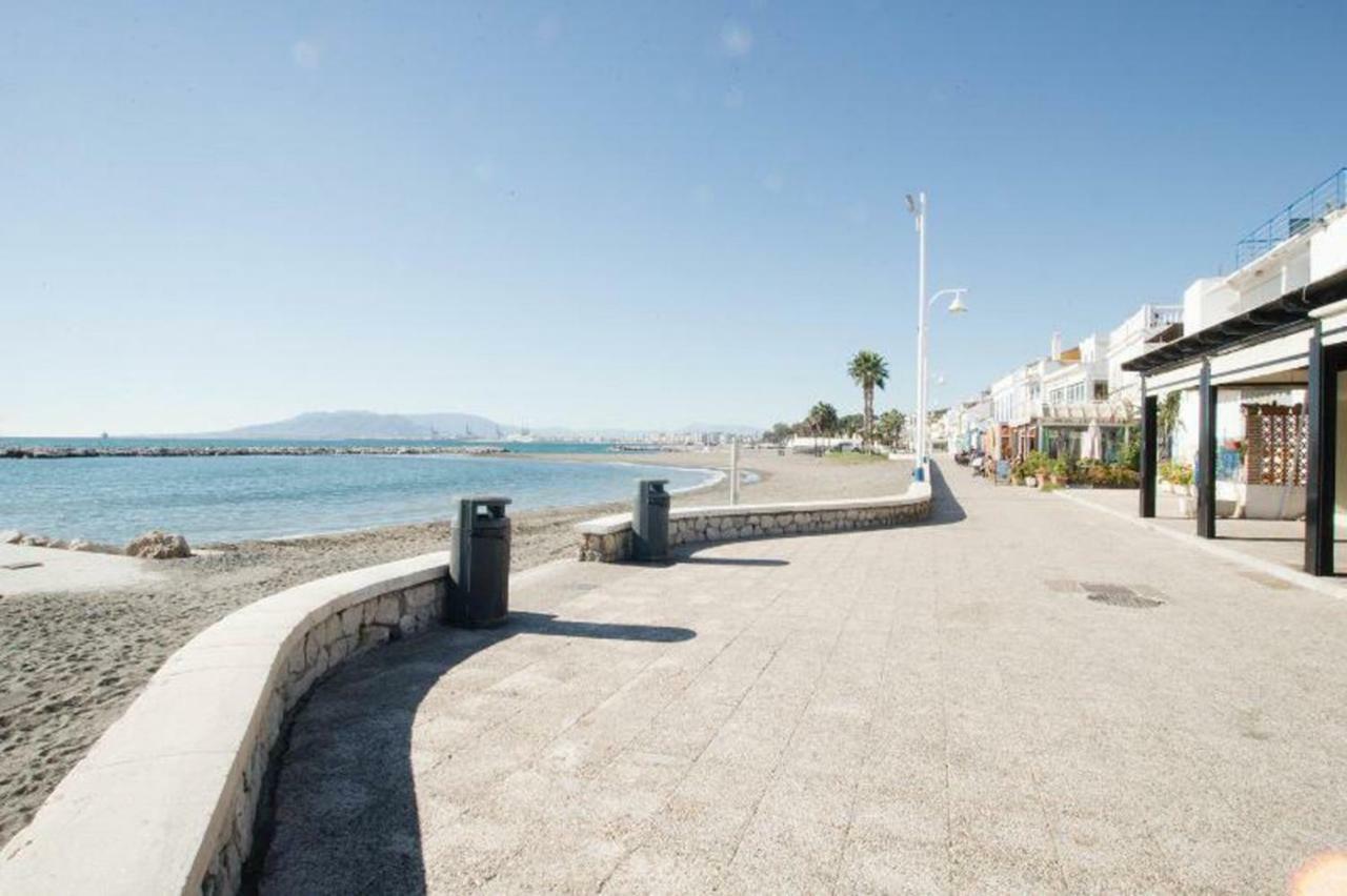 Holidays By The Sea Apartments Malaga Exterior photo